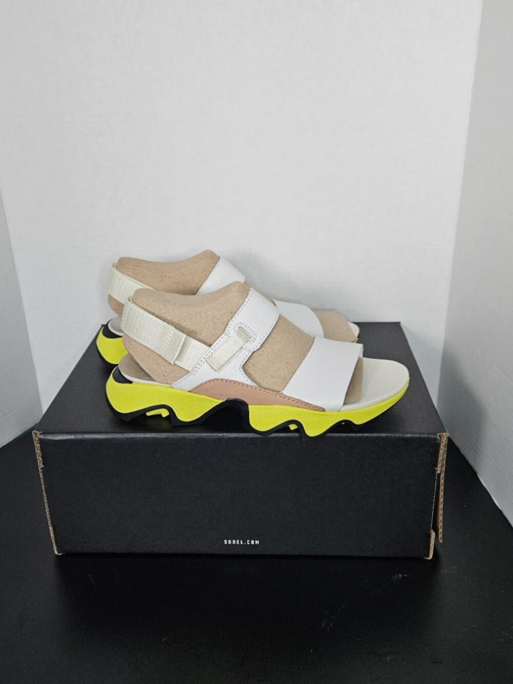 SOREL Kinetic Impact II Sling Low Sandals – Women’s Size 7.5 – White/Neon - Picture 4 of 6